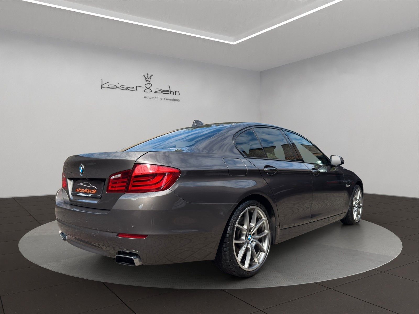 Fahrzeugabbildung BMW 550i Aut. Sport *2. Hand* *Night Vision*
