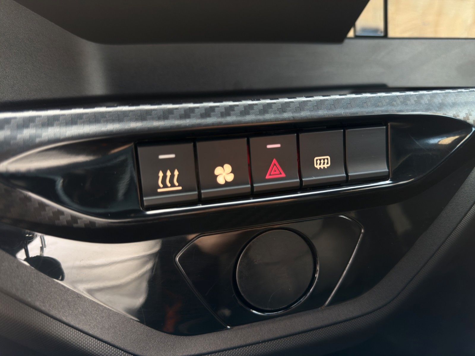 Fahrzeugabbildung Ligier MyLi I.DEAL *Bluetooth*