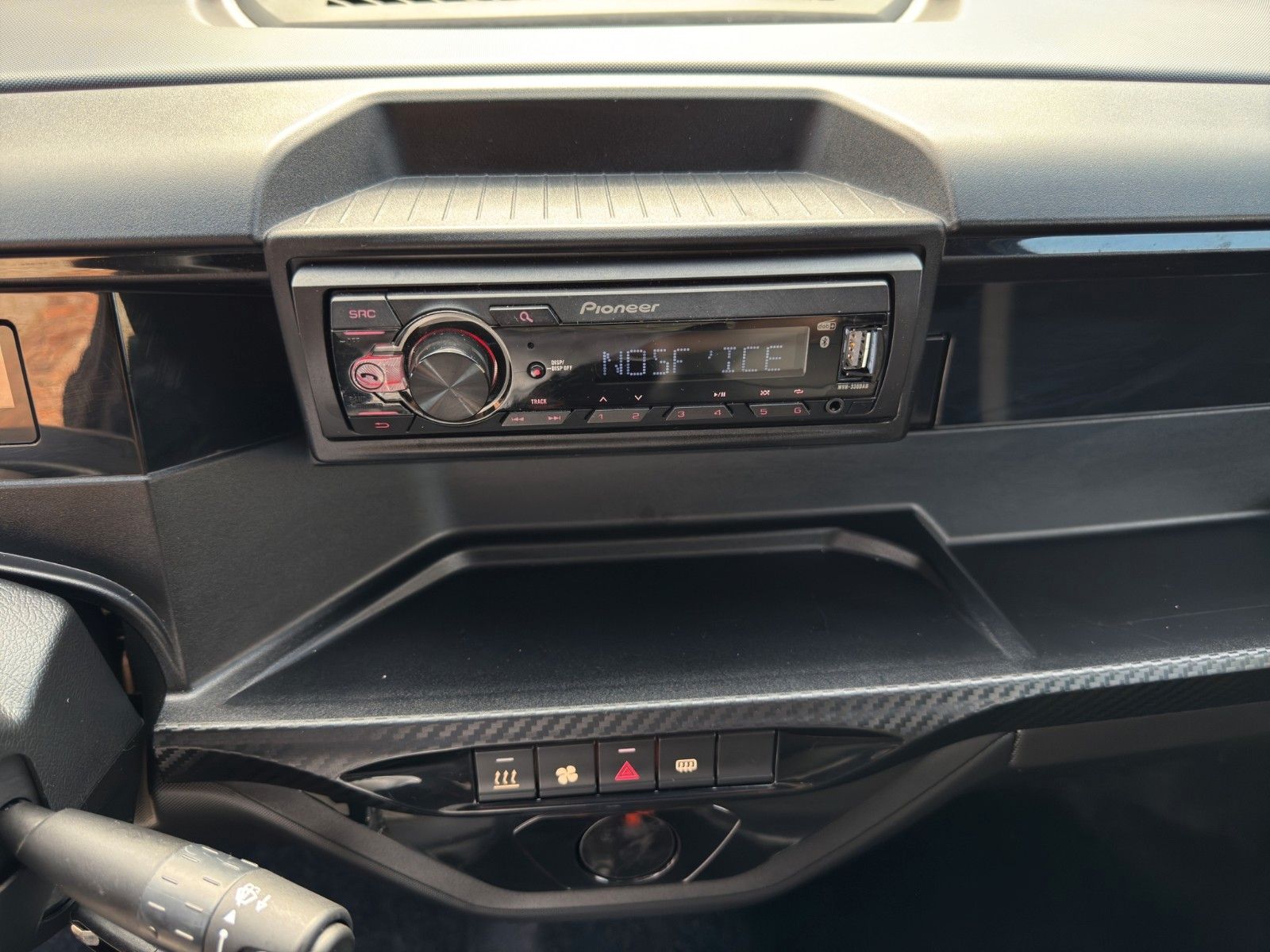 Fahrzeugabbildung Ligier MyLi I.DEAL *Bluetooth*