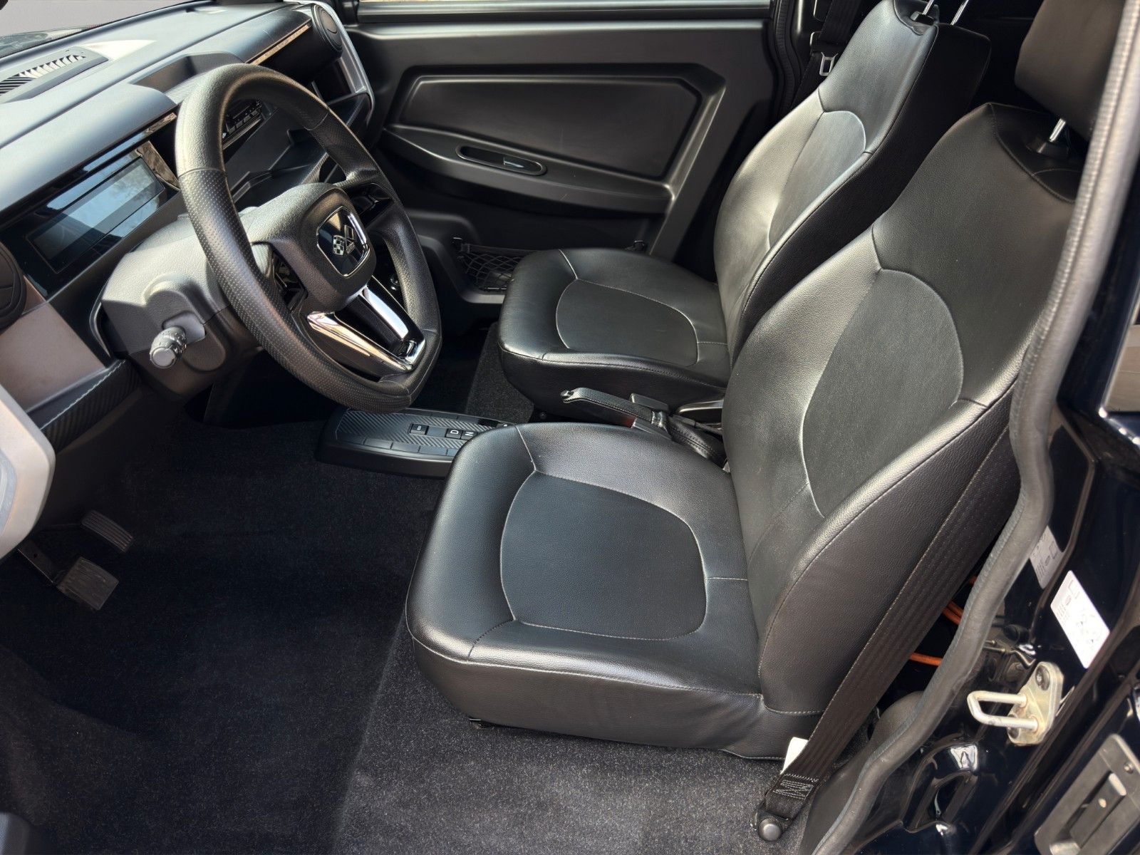 Fahrzeugabbildung Ligier MyLi I.DEAL *Bluetooth*