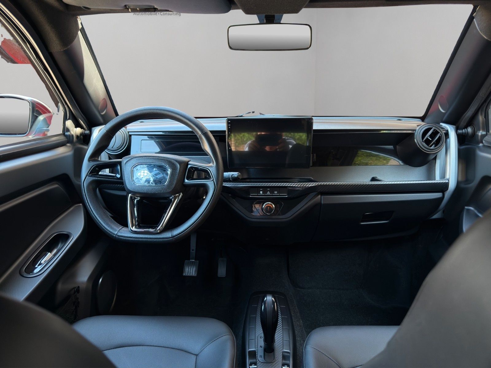 Fahrzeugabbildung Ligier MyLi D I.DEAL E5+ *CarPlay* *Rückfahrkamera*