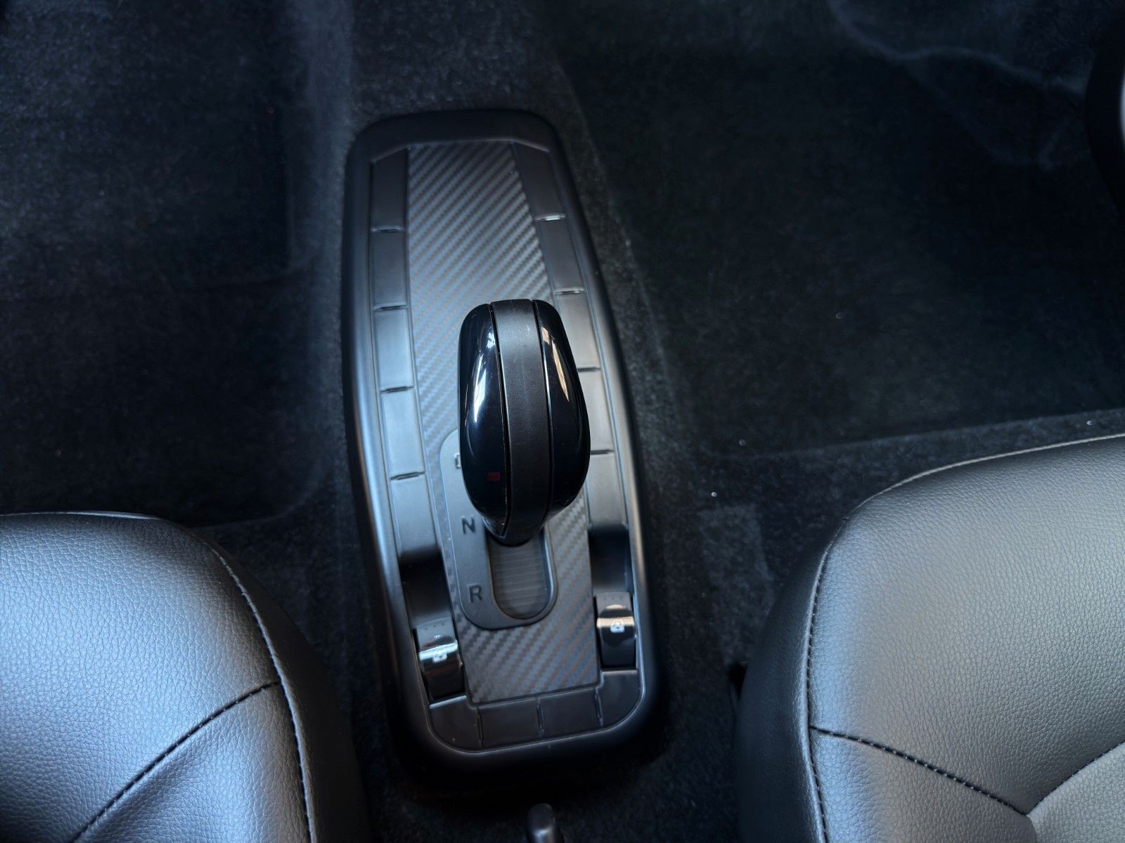 Fahrzeugabbildung Ligier MyLi D I.DEAL E5+ *CarPlay* *Rückfahrkamera*