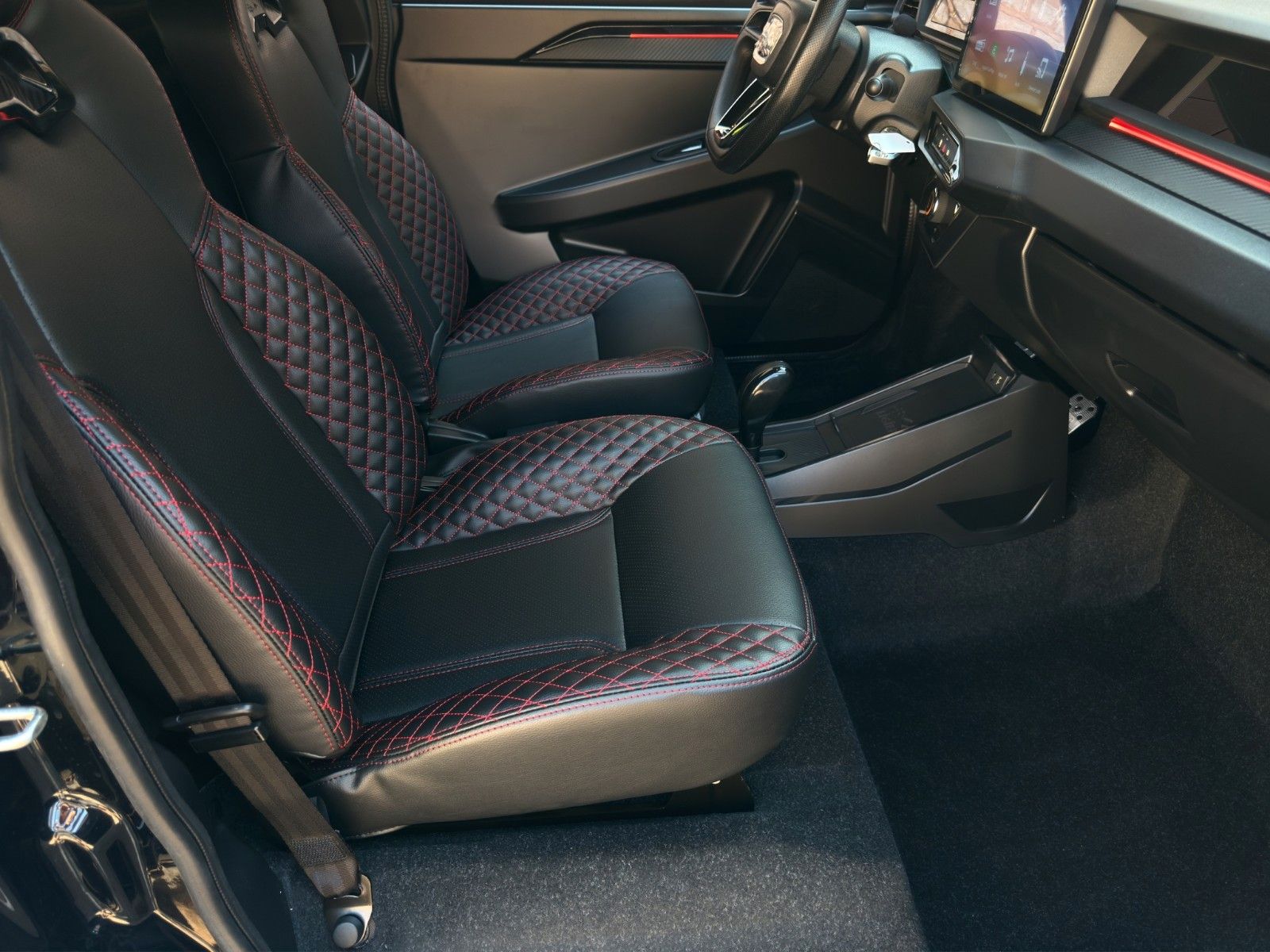Fahrzeugabbildung Ligier JS 50 D Sport Ultimate E5+ *Servo* *CarPlay*