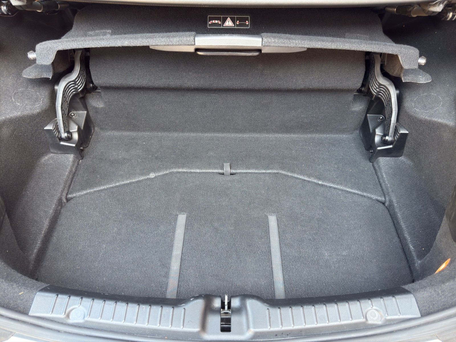 Fahrzeugabbildung Mercedes-Benz SLK 200 BlueEfficiency *Sportfahrwerk* *PDC*