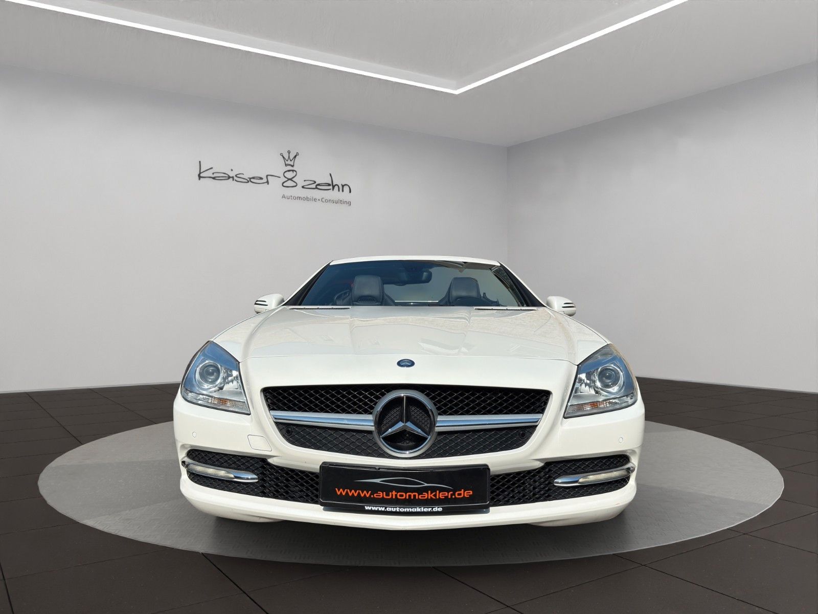 Fahrzeugabbildung Mercedes-Benz SLK 200 BlueEfficiency *Sportfahrwerk* *PDC*