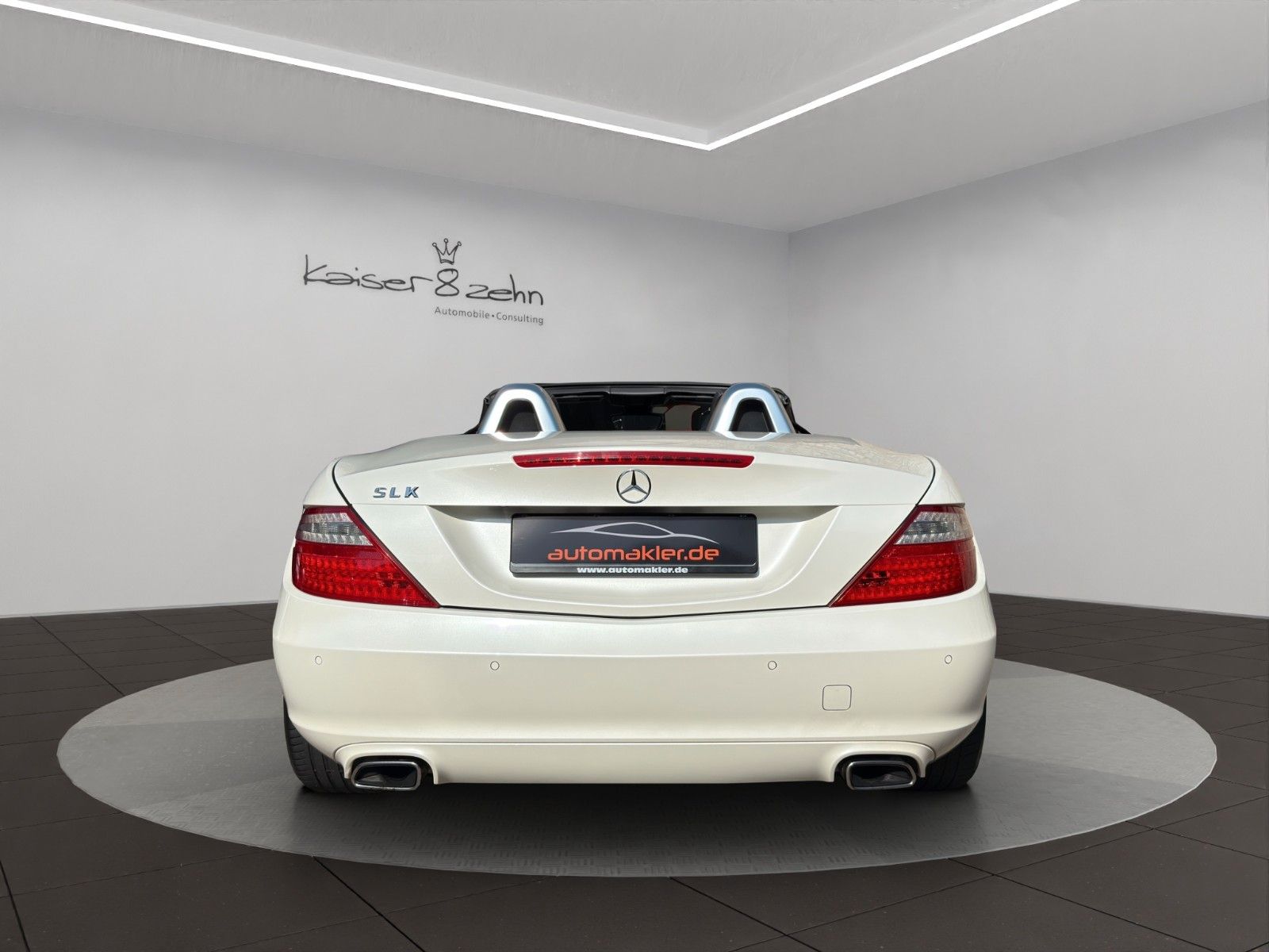 Fahrzeugabbildung Mercedes-Benz SLK 200 BlueEfficiency *Sportfahrwerk* *PDC*
