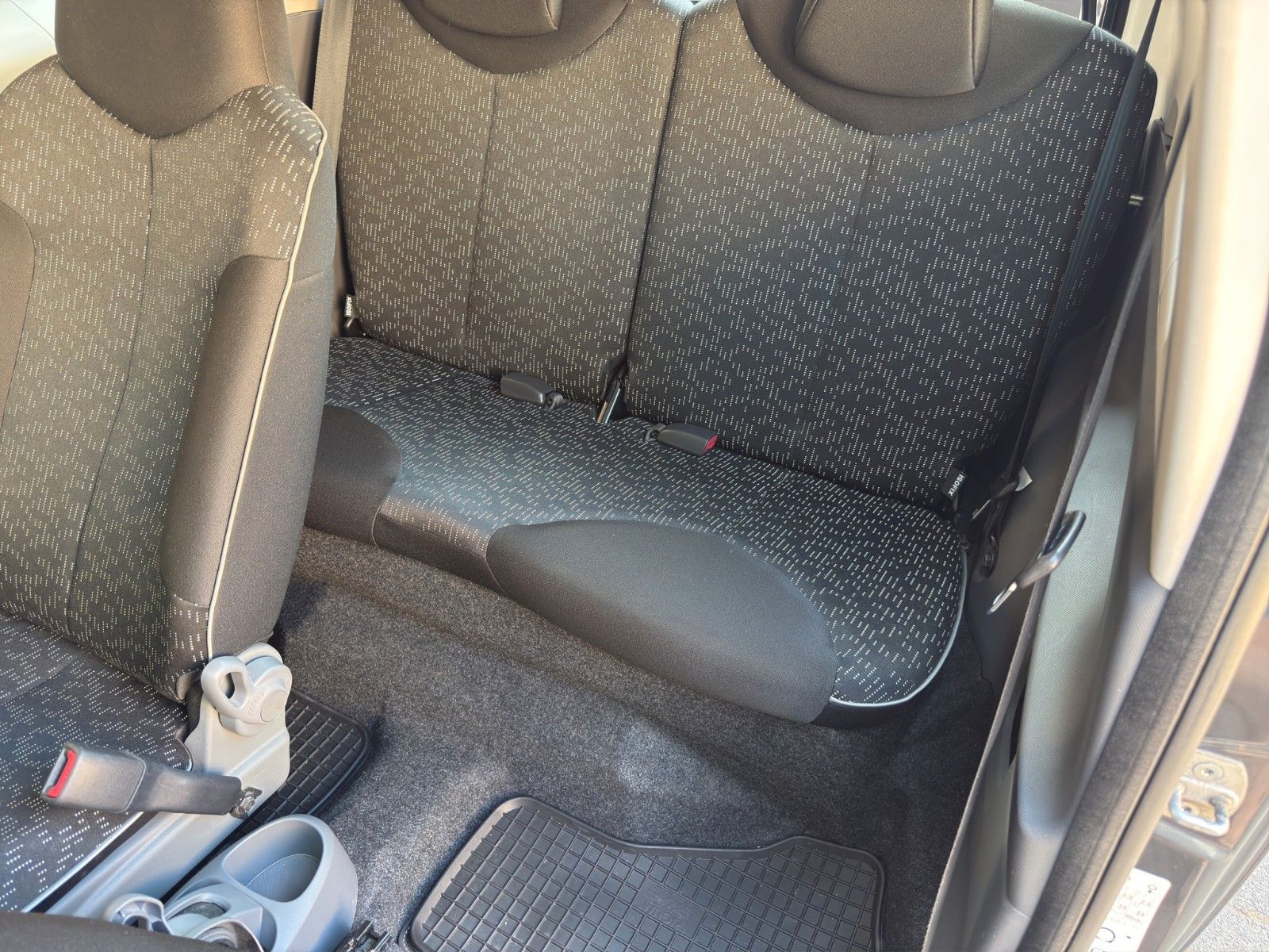 Fahrzeugabbildung Peugeot 107 Urban Move *Servo* *Klimaanlage*