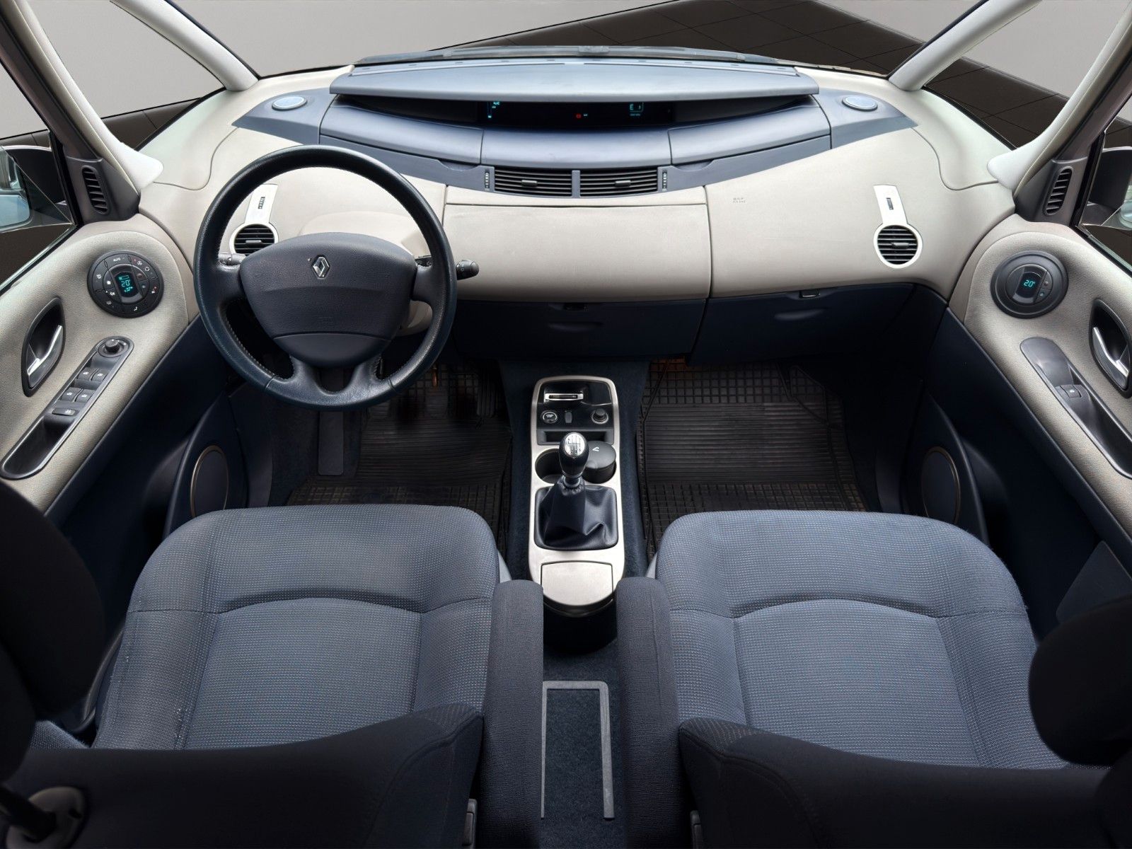 Fahrzeugabbildung Renault Espace IV 2.2 dCi Expression*Scheckheftgepflegt*