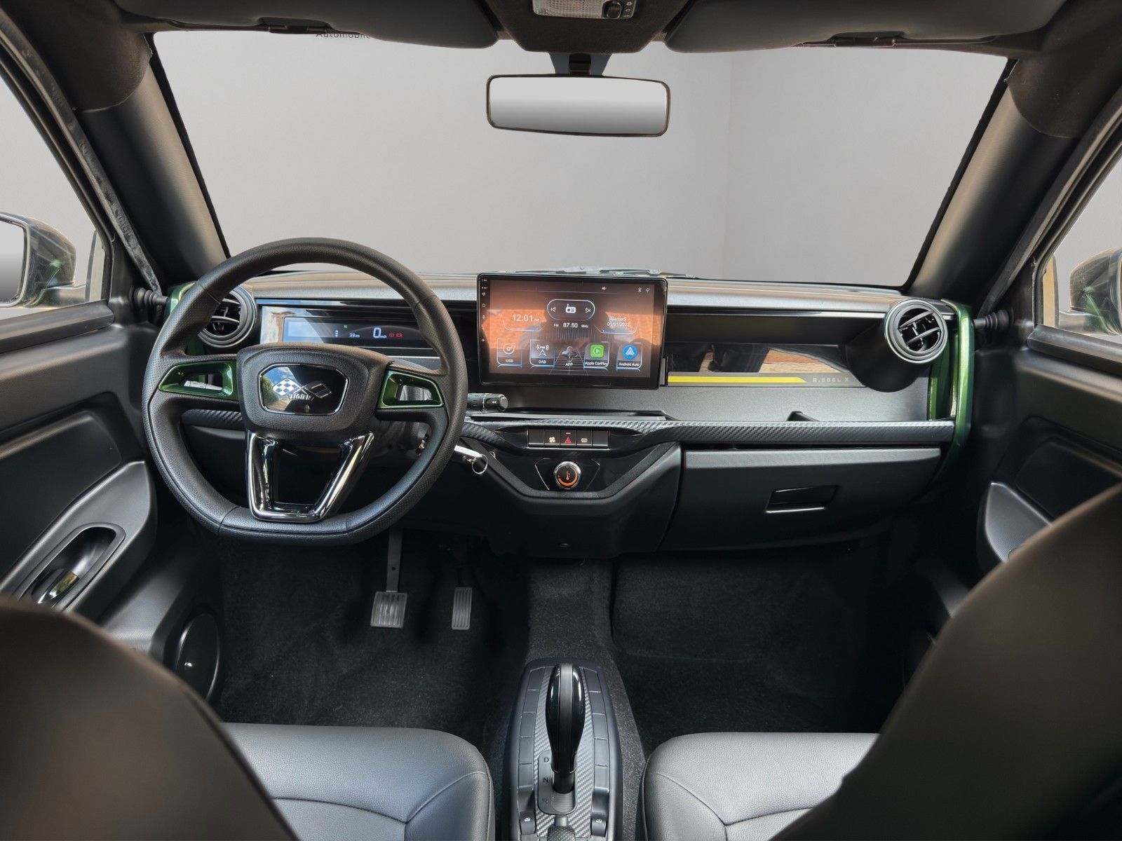 Fahrzeugabbildung Ligier MyLi D R.EBEL E5 *Servo* *CarPlay*