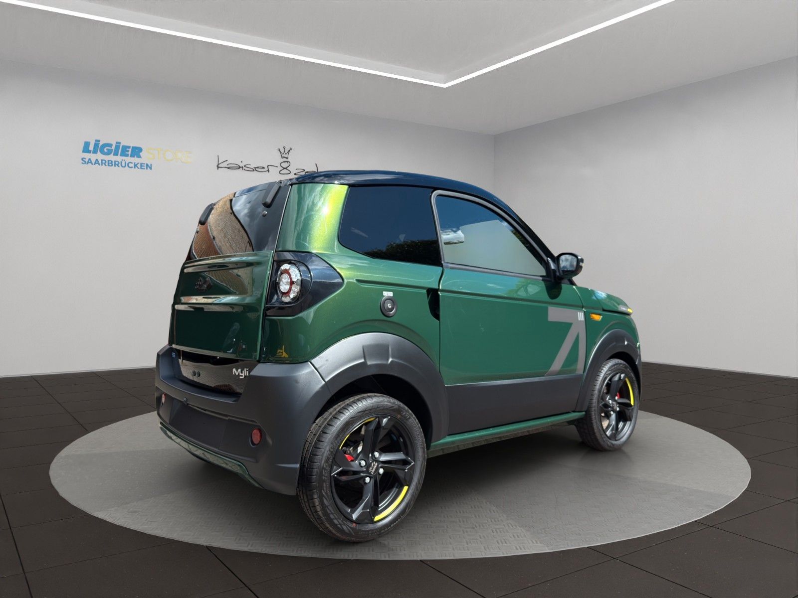 Fahrzeugabbildung Ligier MyLi D R.EBEL E5 *Servo* *CarPlay*