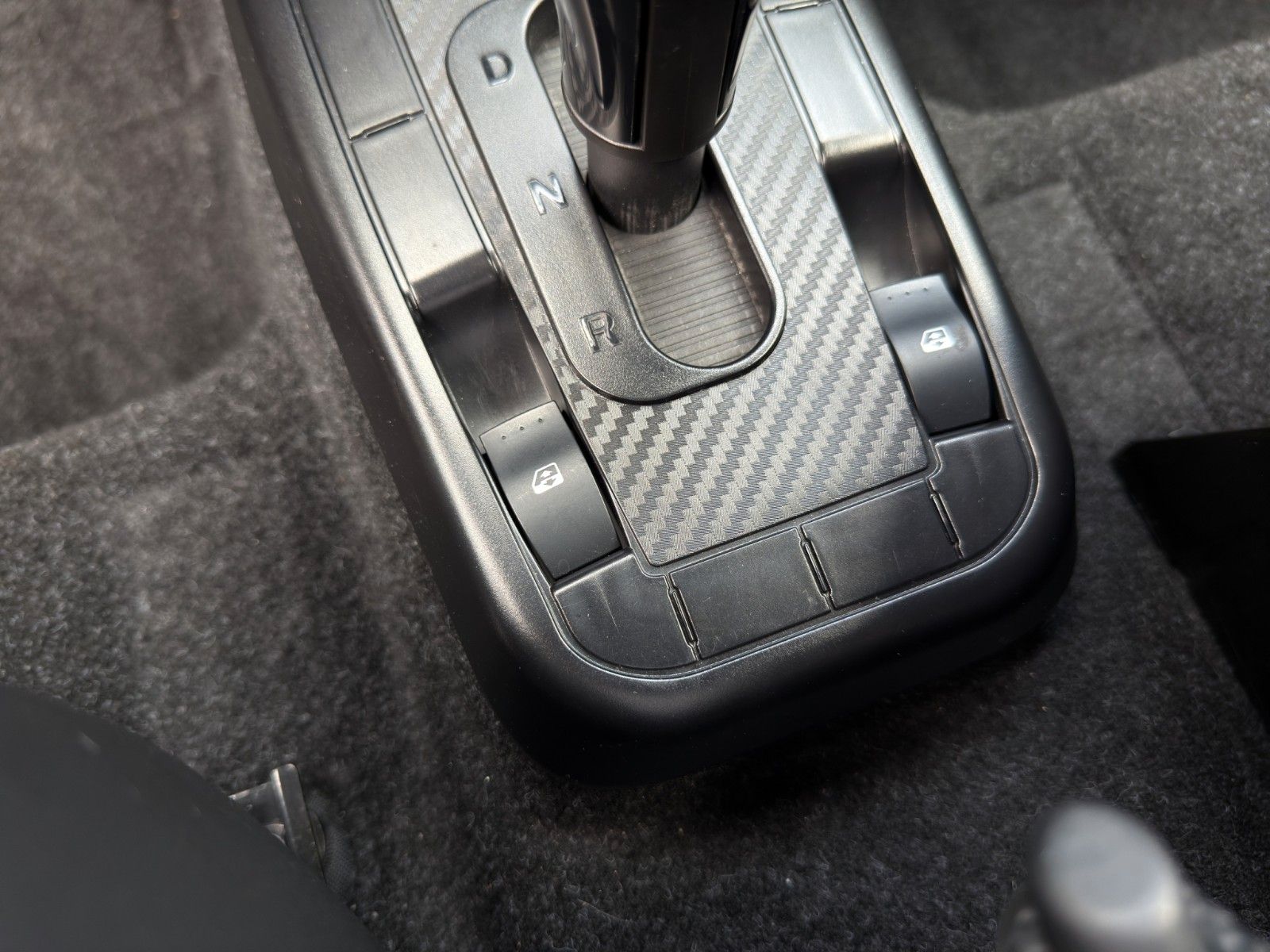Fahrzeugabbildung Ligier MyLi D R.EBEL E5 *Servo* *CarPlay*