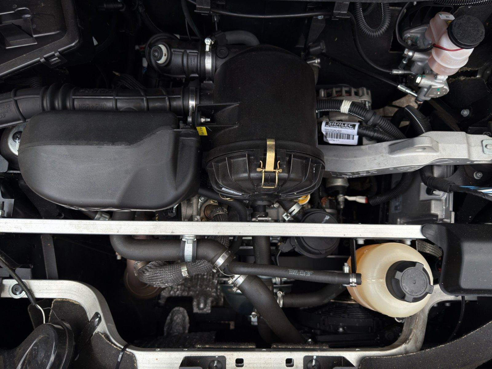 Fahrzeugabbildung Ligier MyLi D R.EBEL E5 *Servo* *CarPlay*