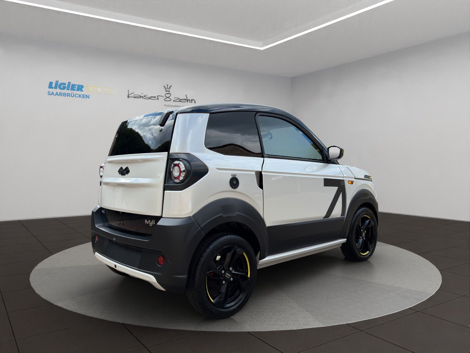 Fahrzeugabbildung Ligier MyLi D R.EBEL E5 *Servo* *CarPlay*