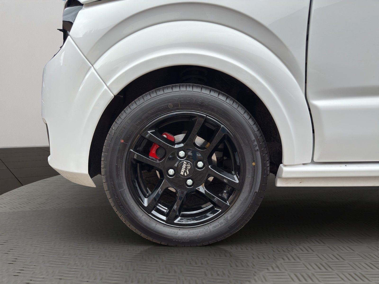 Fahrzeugabbildung Ligier MyLi D I.DEAL E5 *Bluetooth*