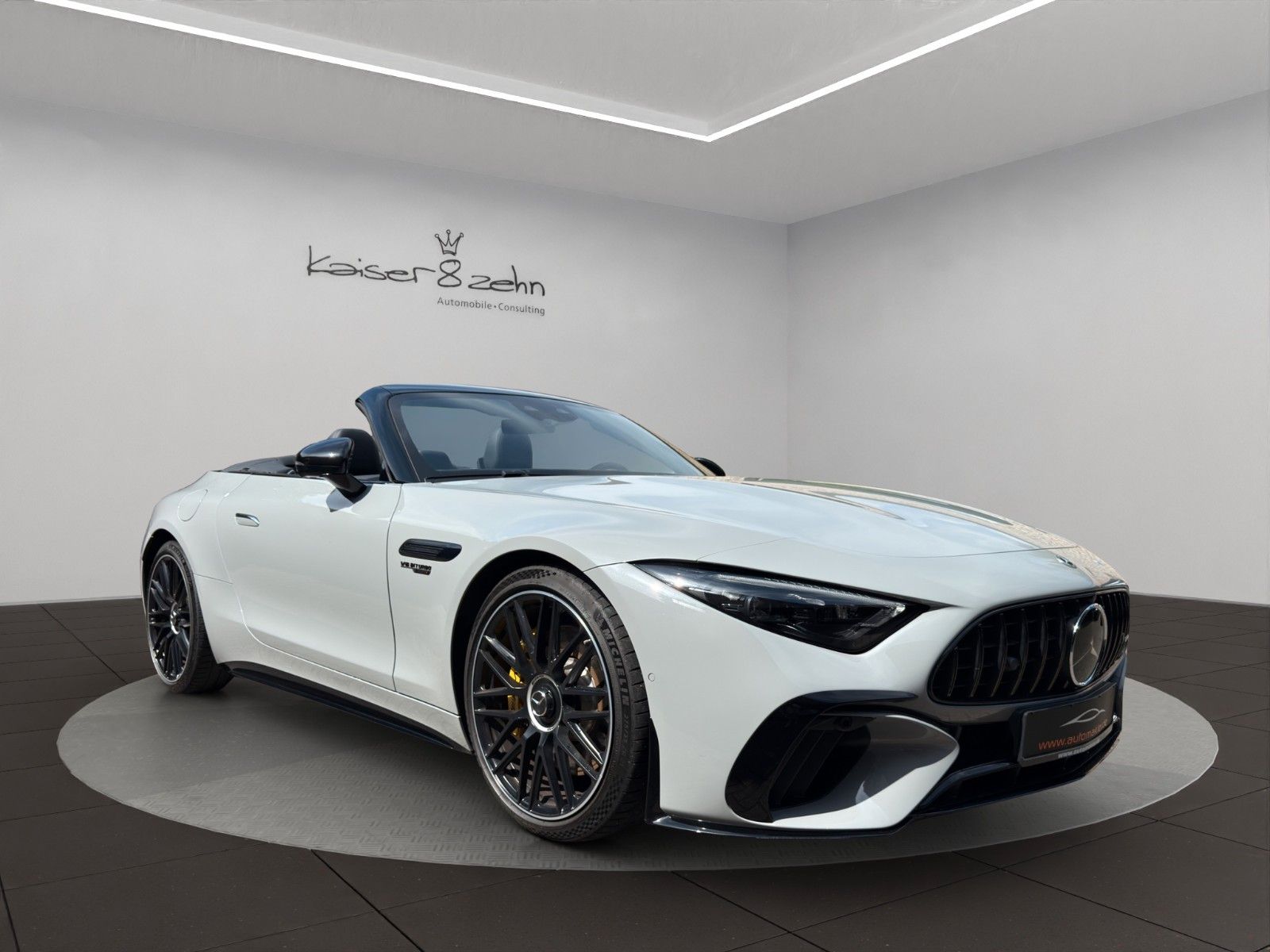 Fahrzeugabbildung Mercedes-Benz SL 63 AMG 4 Matic +