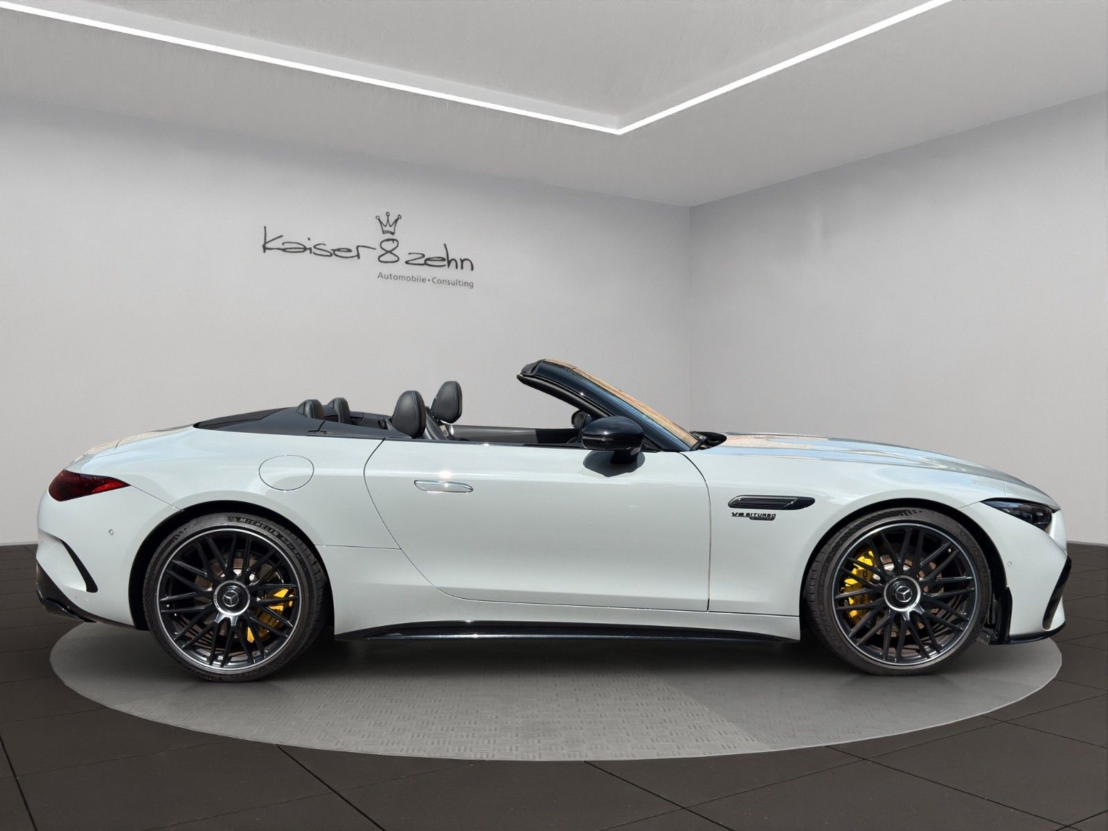 Fahrzeugabbildung Mercedes-Benz SL 63 AMG 4 Matic +