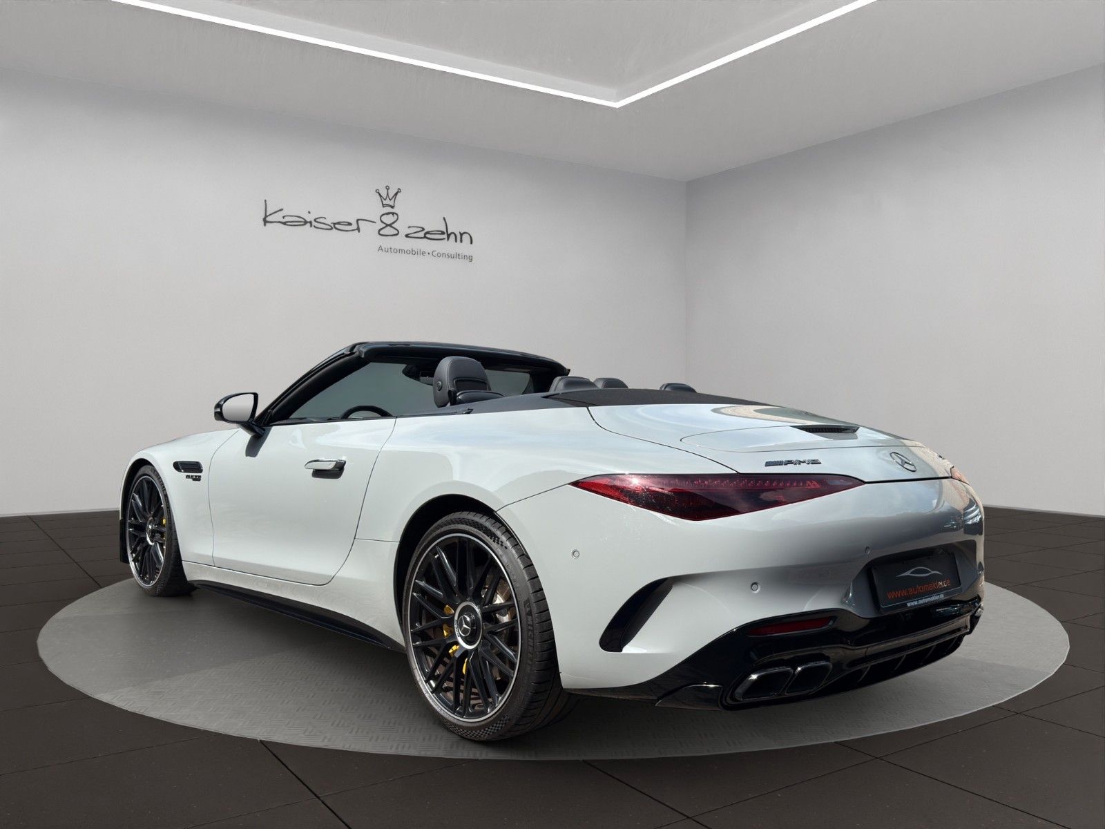 Fahrzeugabbildung Mercedes-Benz SL 63 AMG 4 Matic +