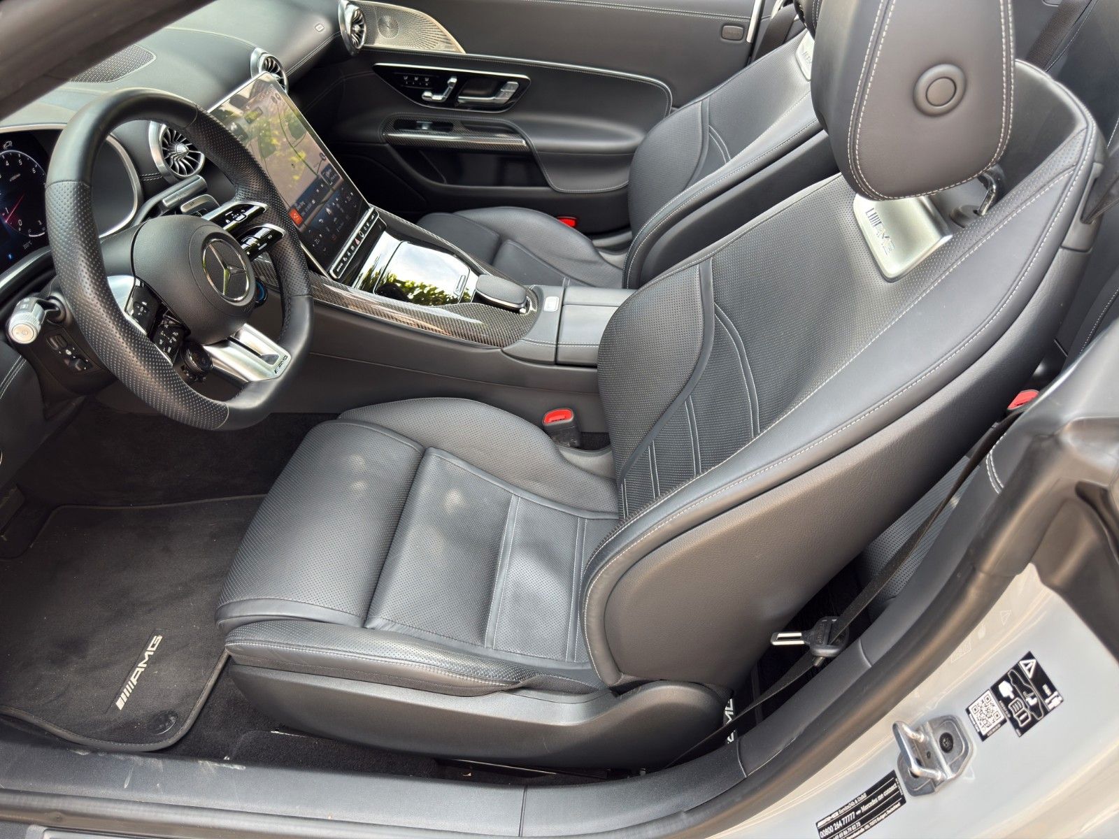 Fahrzeugabbildung Mercedes-Benz SL 63 AMG 4 Matic +