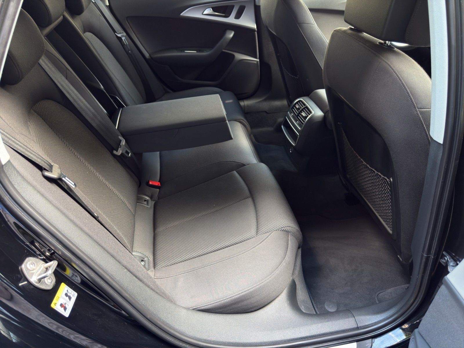 Fahrzeugabbildung Audi A6 2.0 TFSI S tronic quattro Avant *1.Hand*