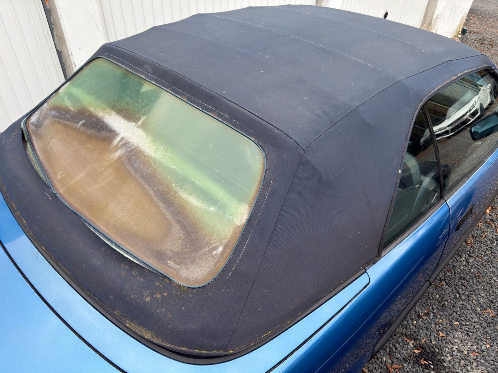 Fahrzeugabbildung BMW 318i Cabrio Variante 1-9 Süd Südwest *2. Hand*