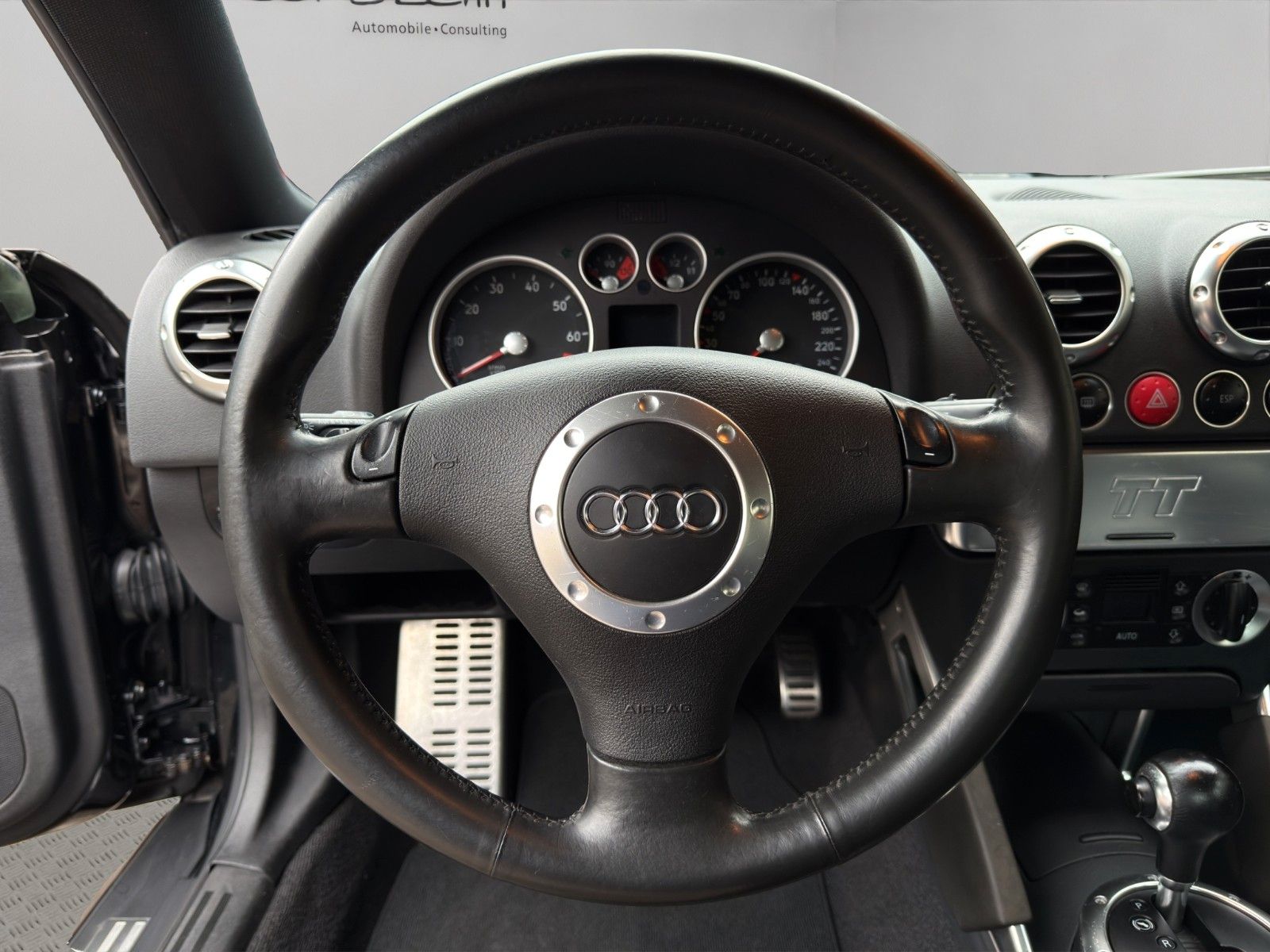 Fahrzeugabbildung Audi TT Coupe 1.8 T *2. Hand* *Automatik*