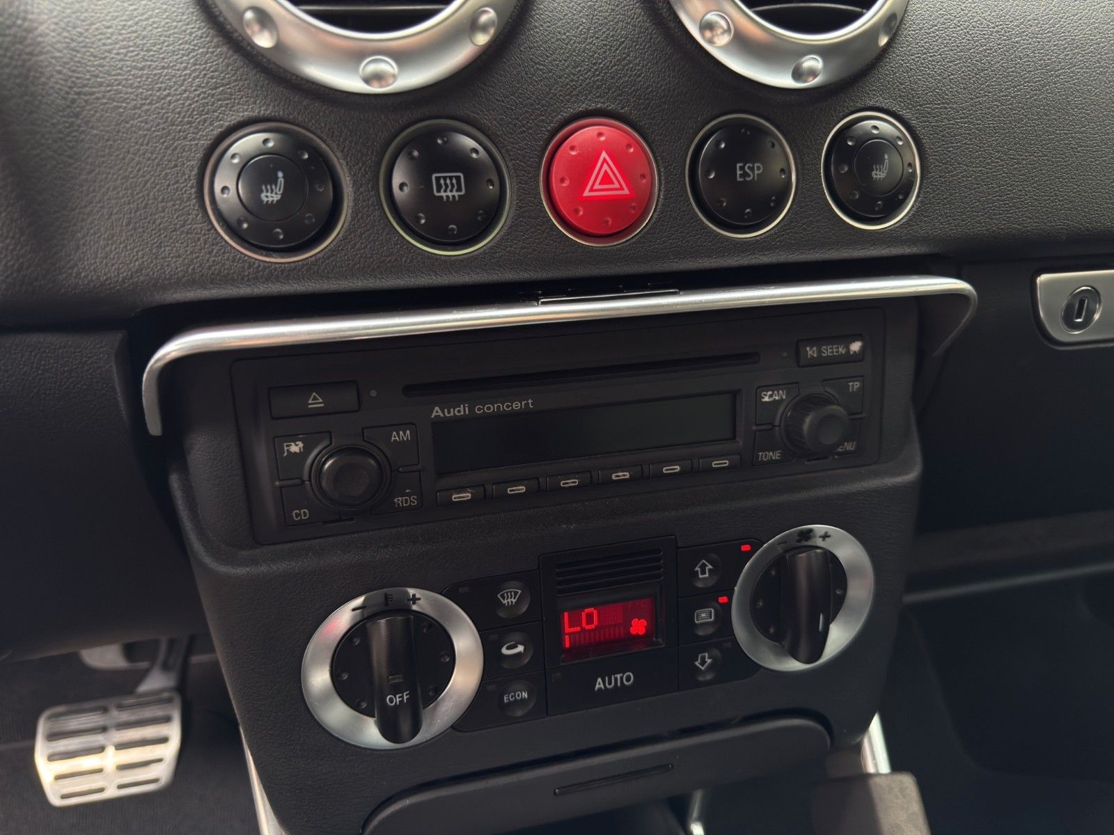 Fahrzeugabbildung Audi TT Coupe 1.8 T *2. Hand* *Automatik*