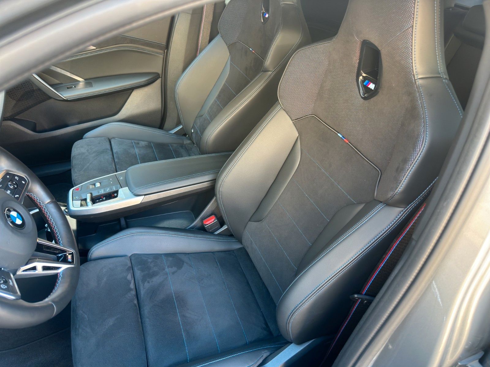 Fahrzeugabbildung BMW X2 M35 i xDrive *M Sportpaket Pro*