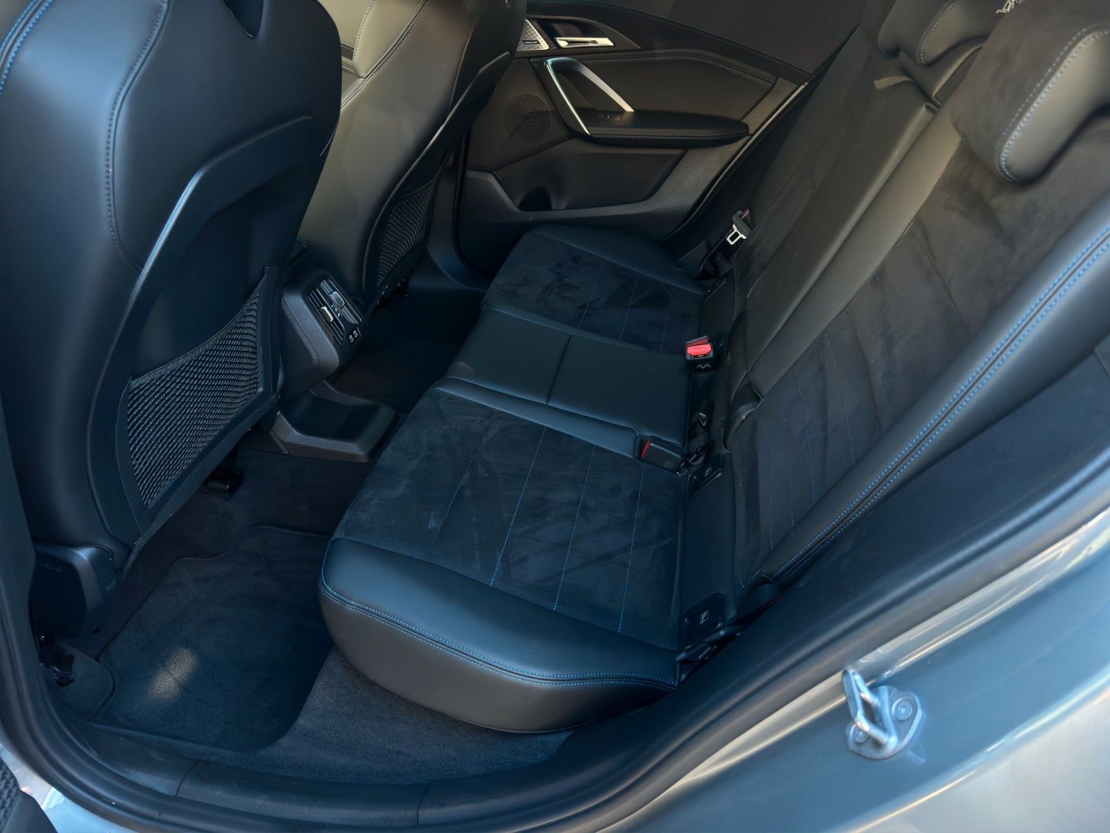 Fahrzeugabbildung BMW X2 M35 i xDrive *M Sportpaket Pro*