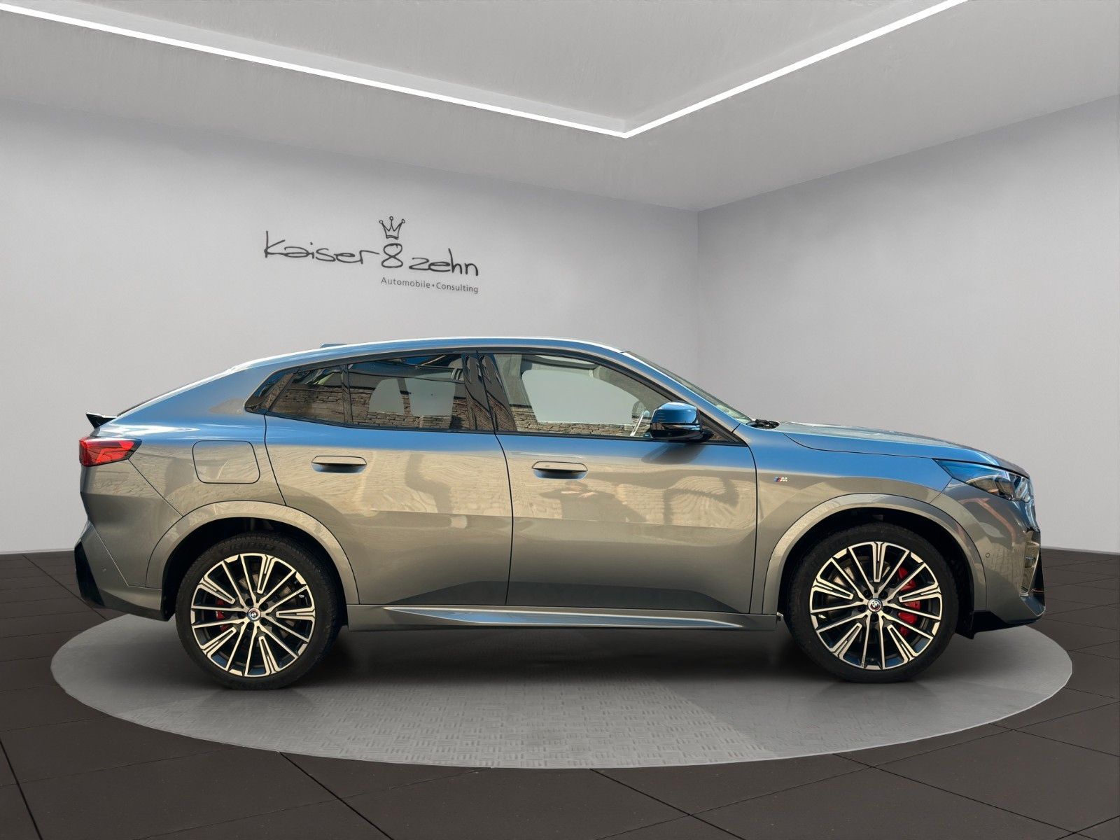 Fahrzeugabbildung BMW X2 M35 i xDrive *M Sportpaket Pro*