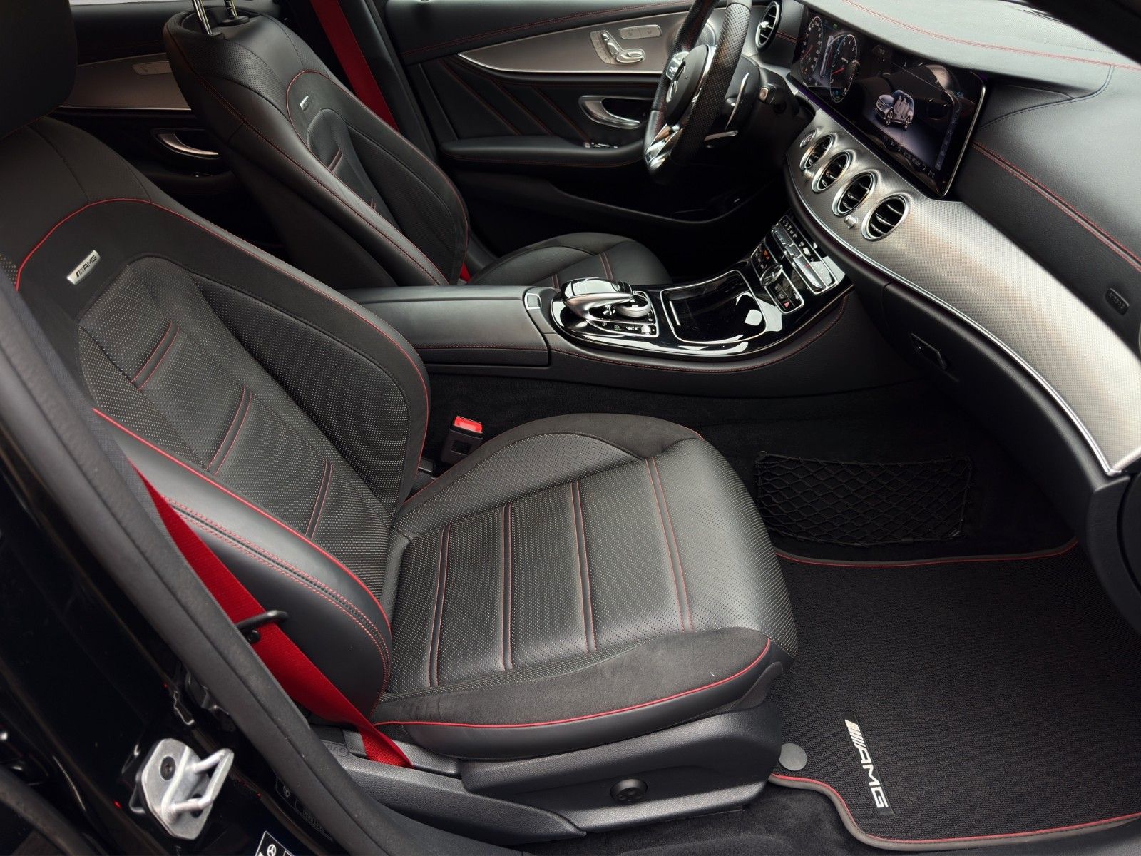 Fahrzeugabbildung Mercedes-Benz E53 AMG 4Matic T *2.Hand*Burmester Sound System*