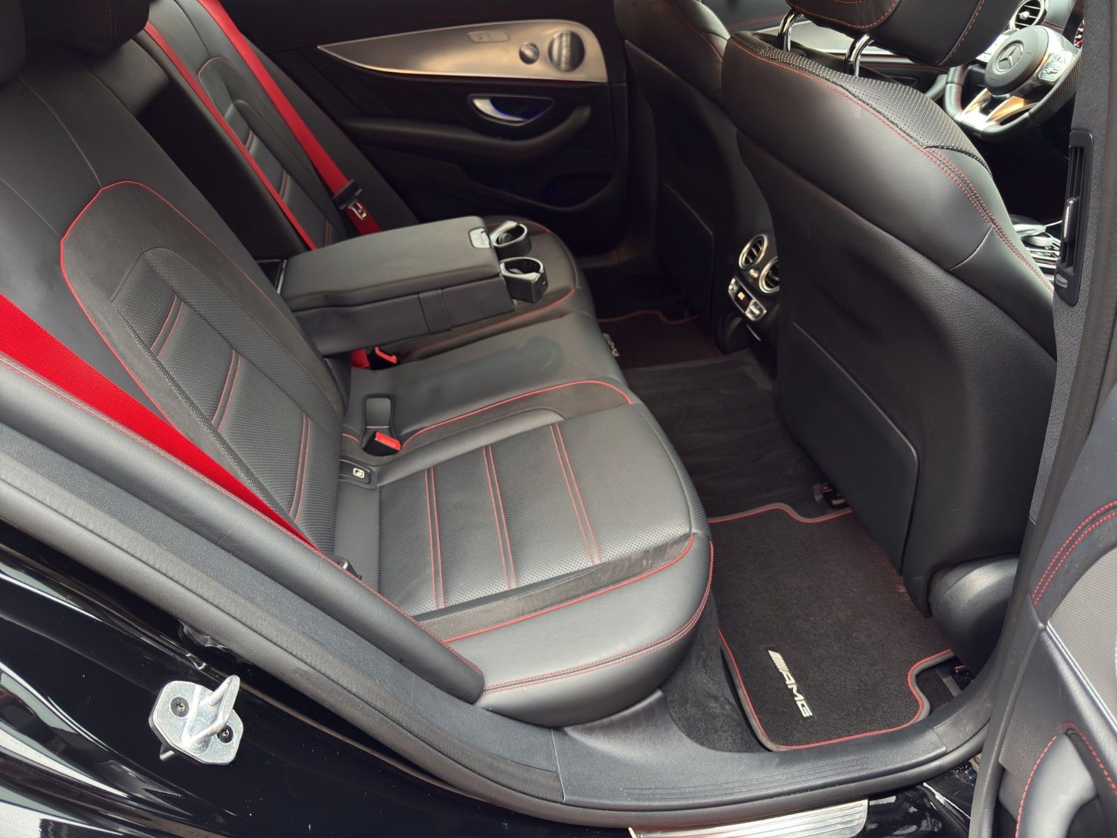 Fahrzeugabbildung Mercedes-Benz E53 AMG 4Matic T *2.Hand*Burmester Sound System*