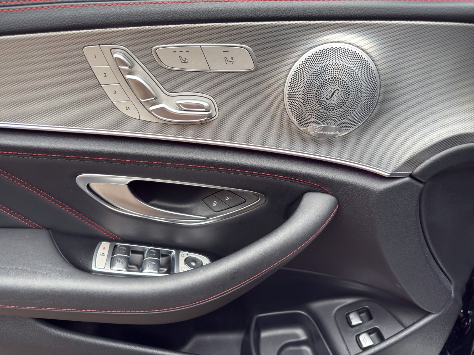 Fahrzeugabbildung Mercedes-Benz E53 AMG 4Matic T *2.Hand*Burmester Sound System*