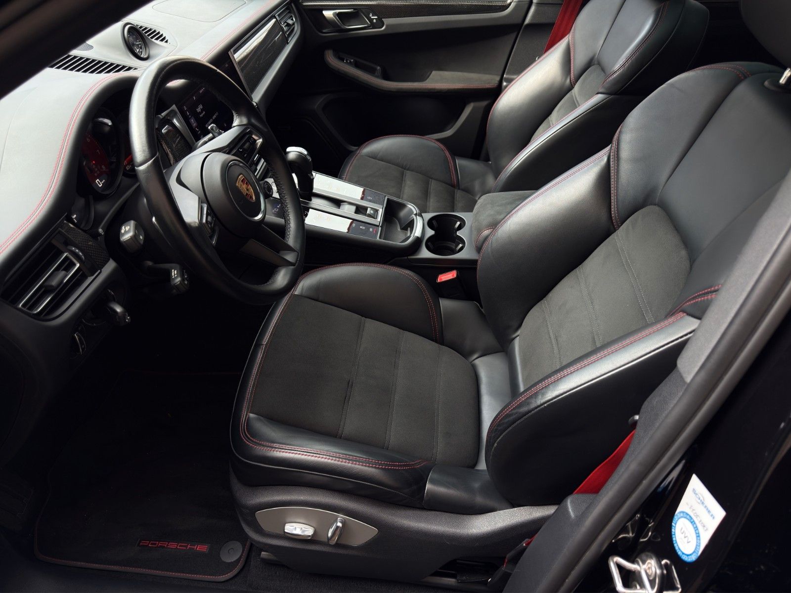 Fahrzeugabbildung Porsche Macan GTS *1. Hand* *BOSE* *AHK* *Panoramadach*