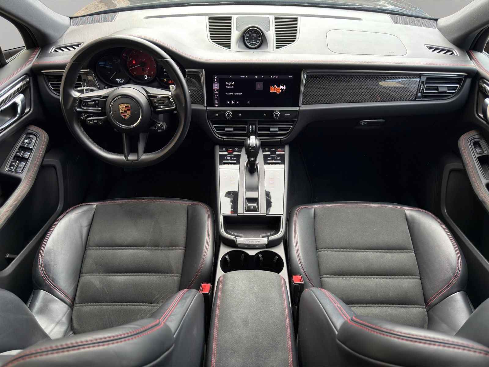 Fahrzeugabbildung Porsche Macan GTS *1. Hand* *BOSE* *AHK* *Panoramadach*