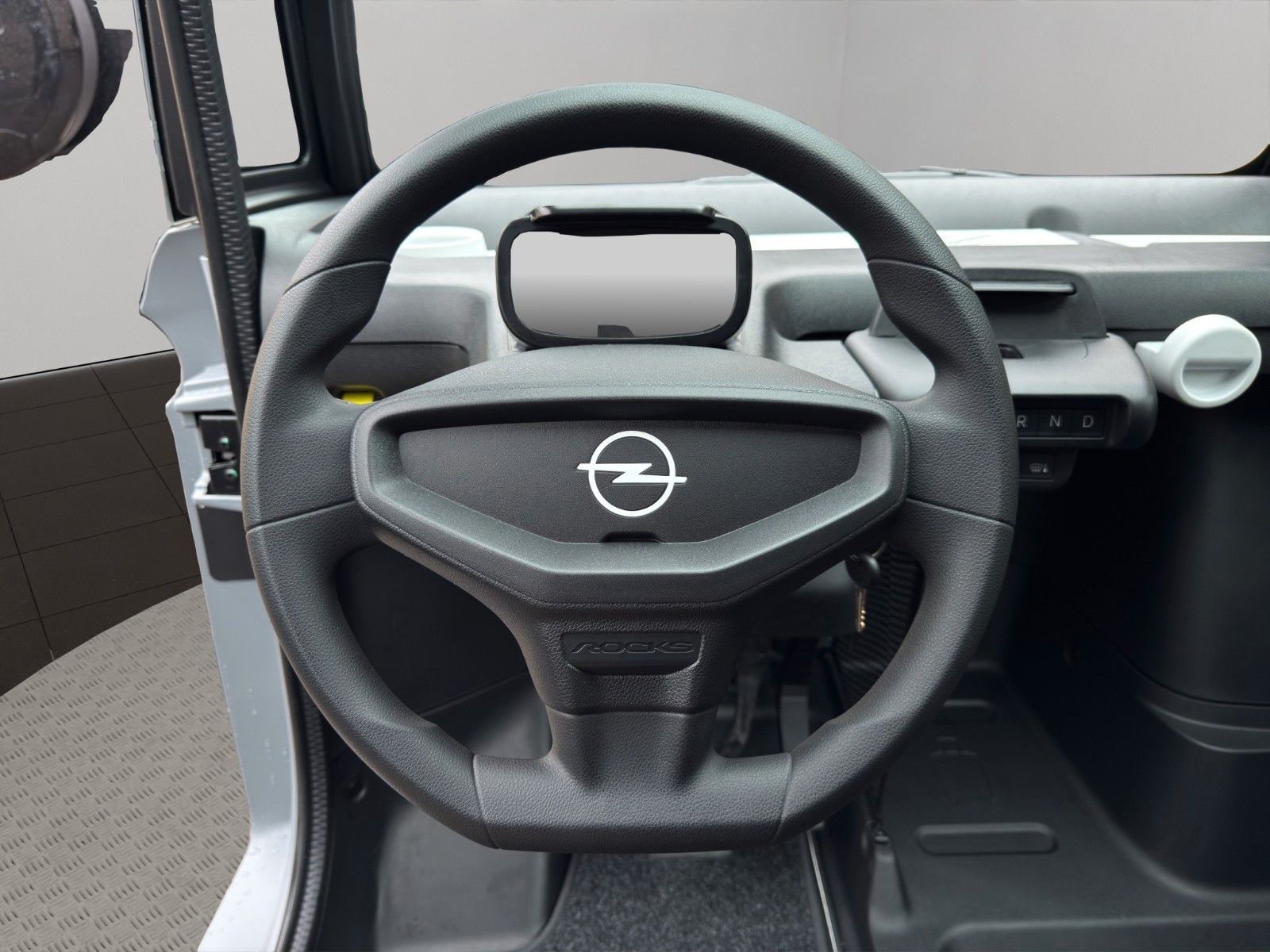 Fahrzeugabbildung Opel Rocks-e GS