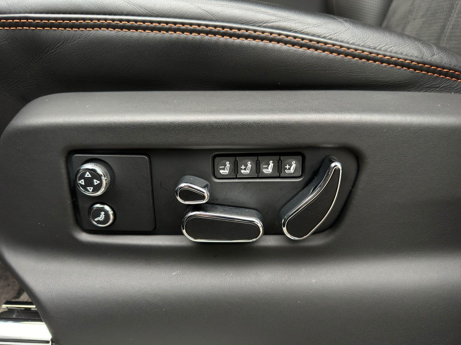 Fahrzeugabbildung Bentley Bentayga V8 S*Bentley Approved 05.27*AHK*