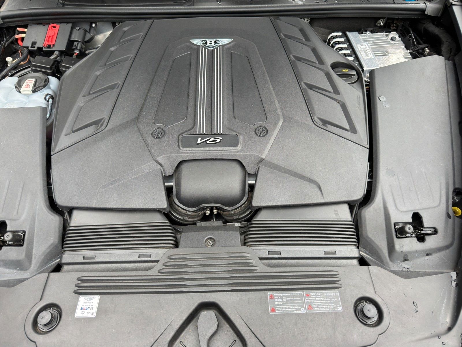 Fahrzeugabbildung Bentley Bentayga V8 S*Bentley Approved 05.27*AHK*