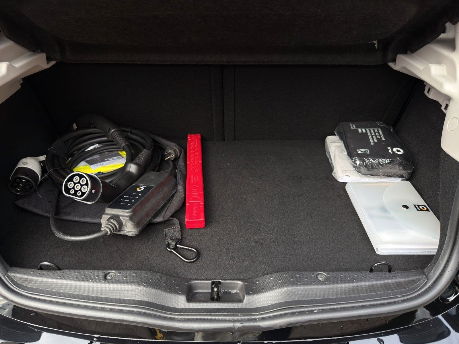 Fahrzeugabbildung Smart ForFour EQ Passion *Faltdach*Rückfahrkamera*