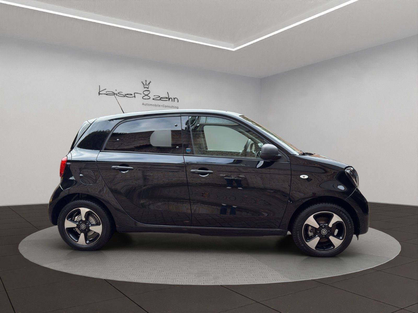 Fahrzeugabbildung Smart ForFour EQ Passion *Faltdach*Rückfahrkamera*