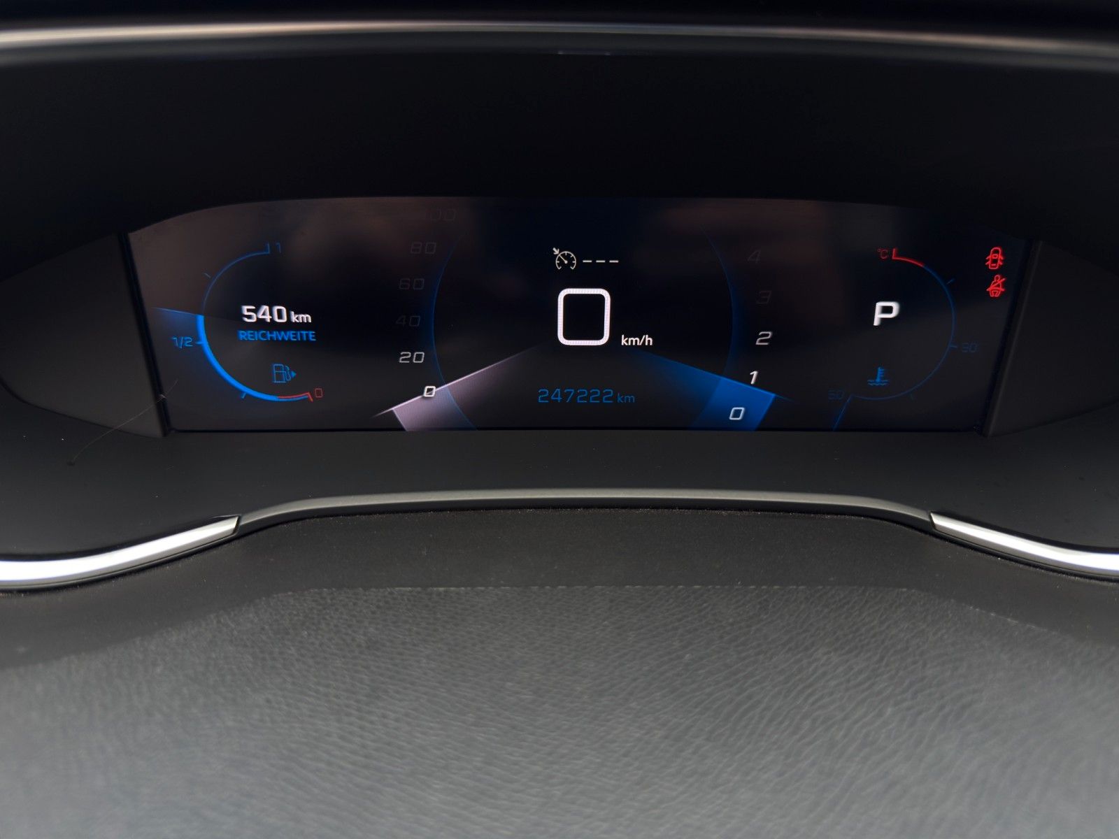 Fahrzeugabbildung Peugeot 308 SW BlueHDi Active *AHK*Apple CarPlay*