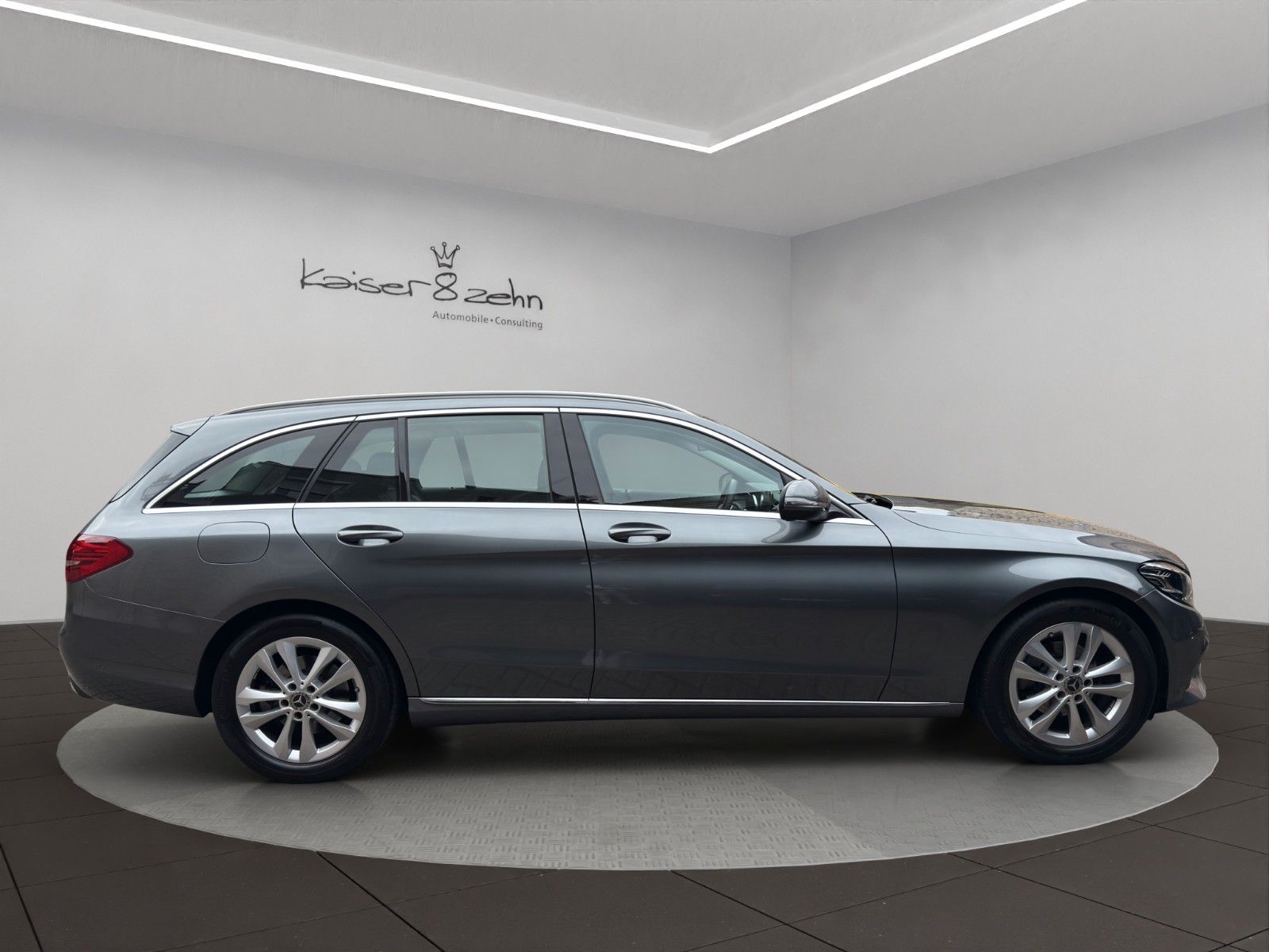 Fahrzeugabbildung Mercedes-Benz C180 T Avantgarde *Apple CarPlay*Rückfahrkamera*