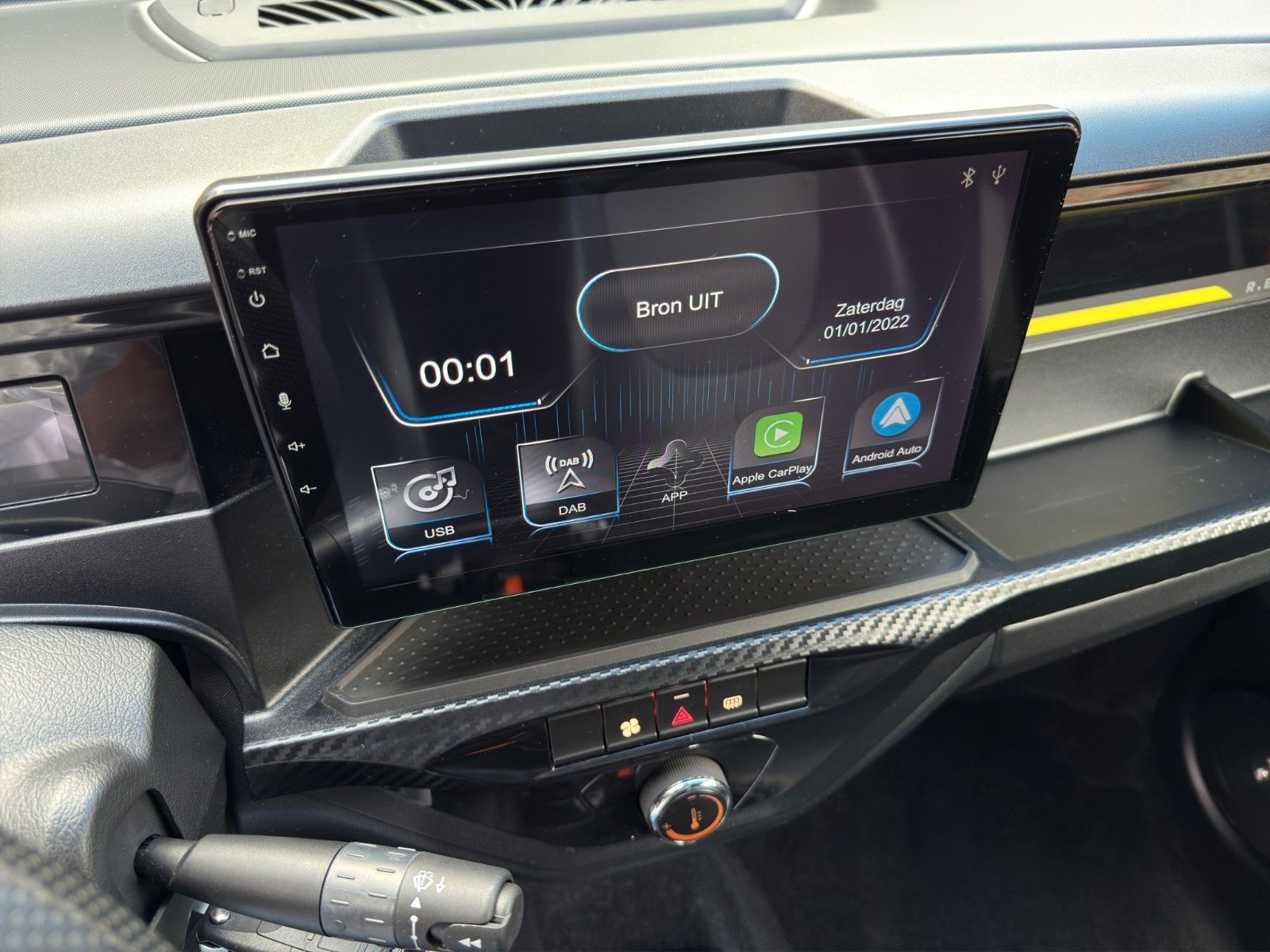 Fahrzeugabbildung Ligier MyLi D R.EBEL E5 *Servo* *CarPlay*