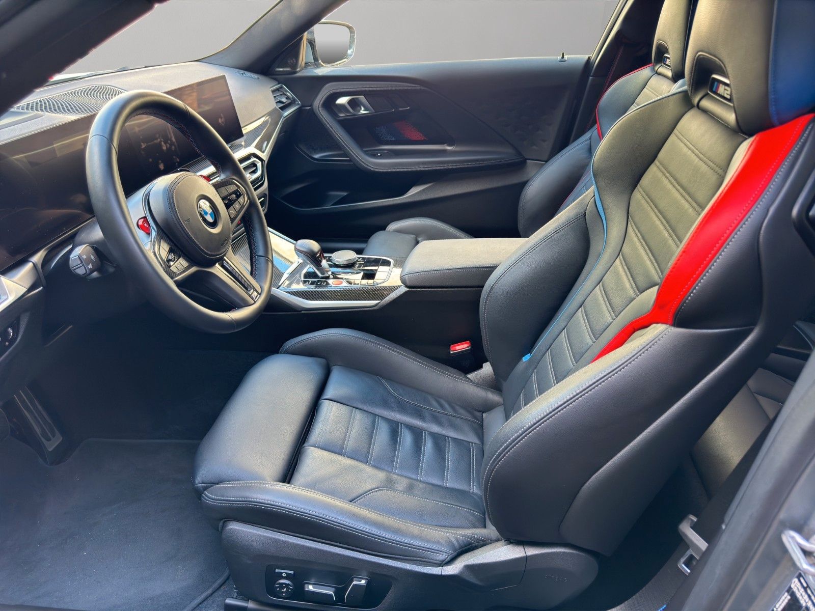 Fahrzeugabbildung BMW M2 *Carbondach*M-Sportsitze*Harman Kardon*