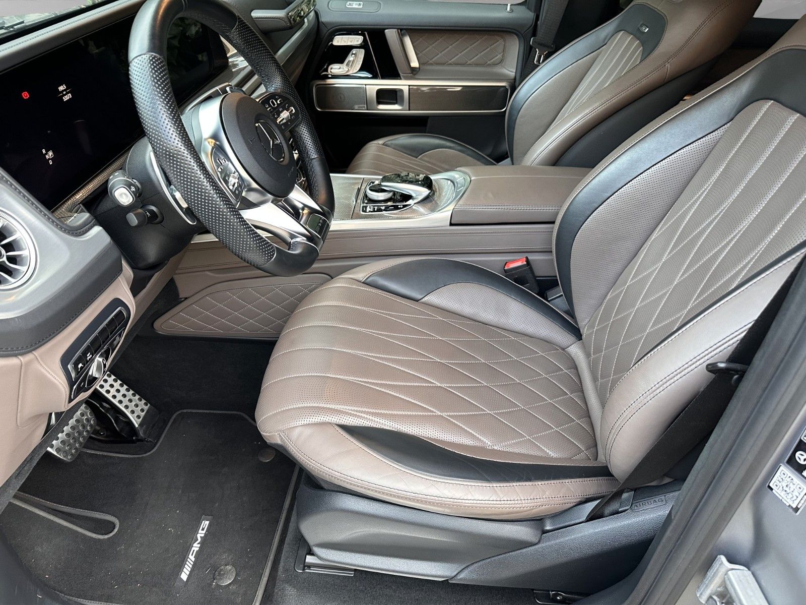 Fahrzeugabbildung Mercedes-Benz G63 AMG *Burmester*Junge Sterne 11/2026*