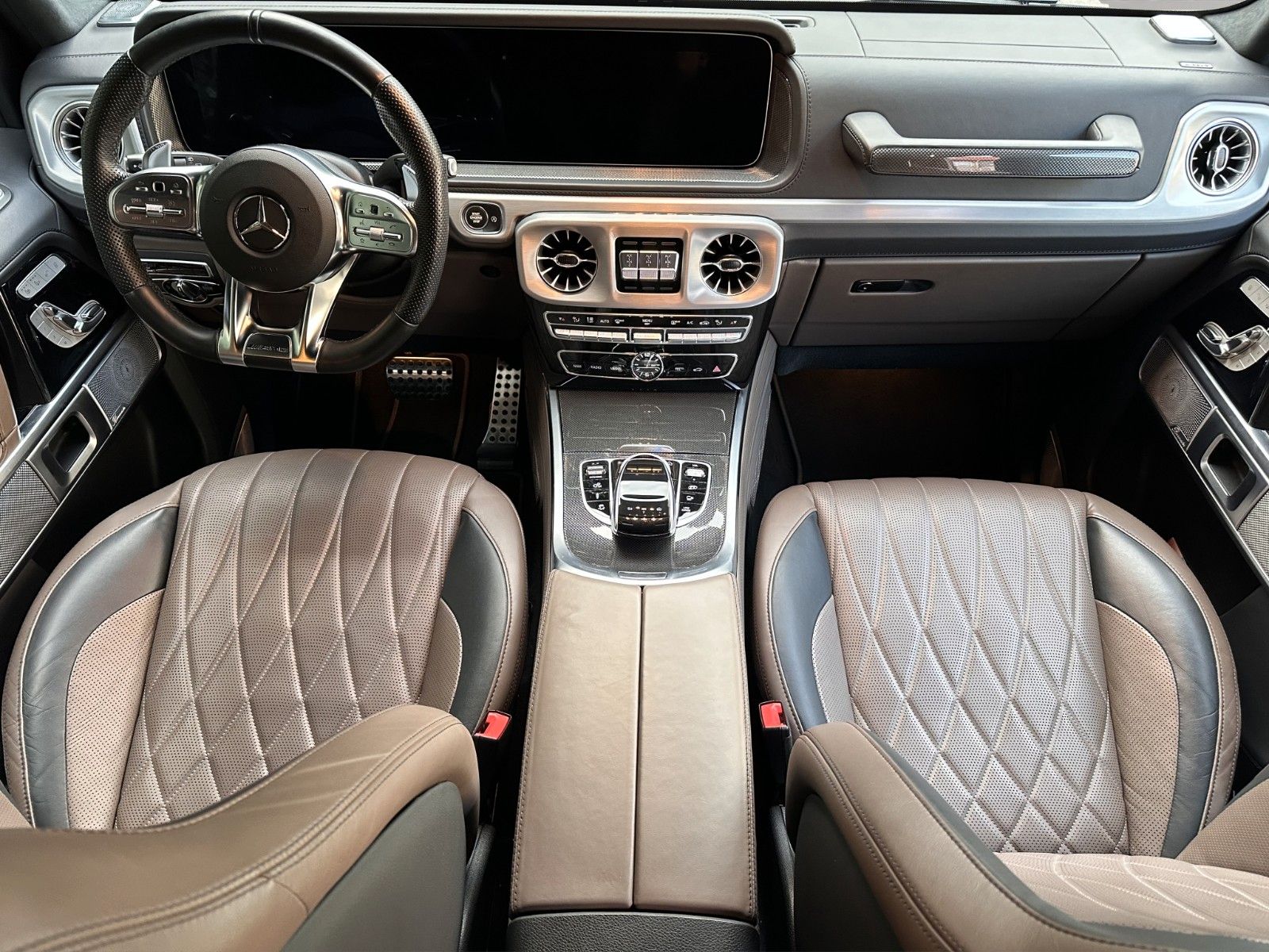 Fahrzeugabbildung Mercedes-Benz G63 AMG *Burmester*Junge Sterne 11/2026*