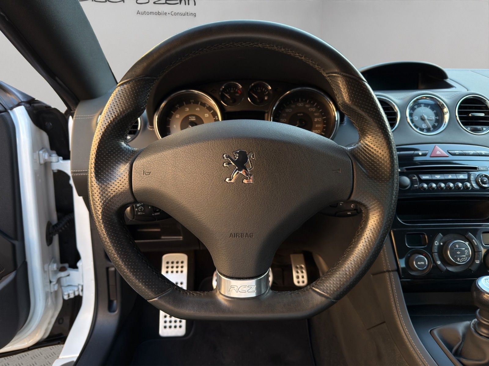 Fahrzeugabbildung Peugeot RCZ 1.6 200 THP *2.Hand*Bluetooth*PDC*