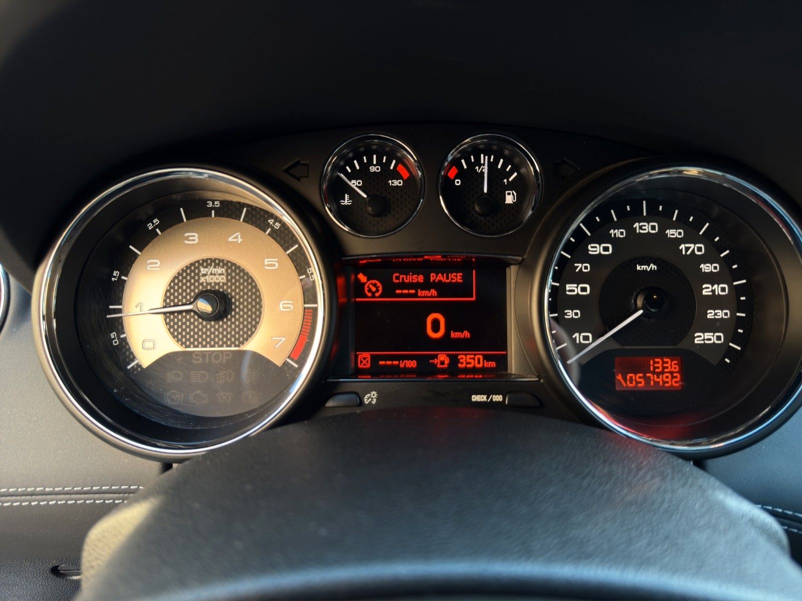 Fahrzeugabbildung Peugeot RCZ 1.6 200 THP *2.Hand*Bluetooth*PDC*