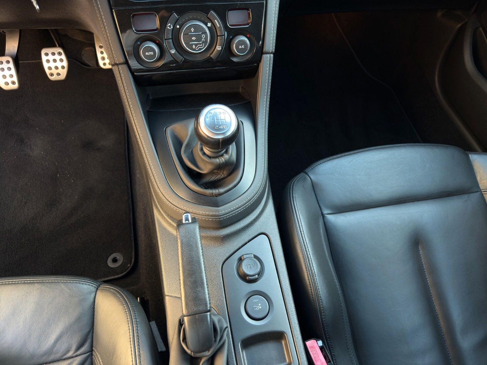 Fahrzeugabbildung Peugeot RCZ 1.6 200 THP *2.Hand*Bluetooth*PDC*