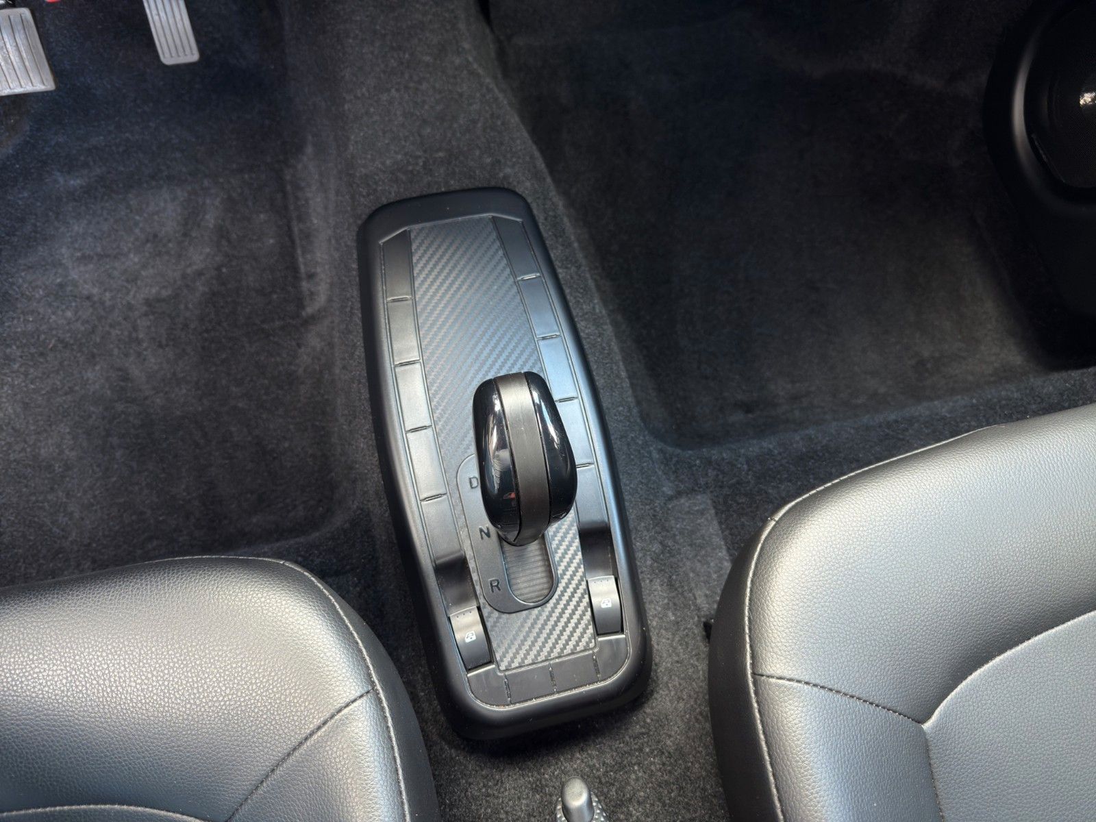 Fahrzeugabbildung Ligier MyLi D R.EBEL E5 *Servo* *CarPlay*