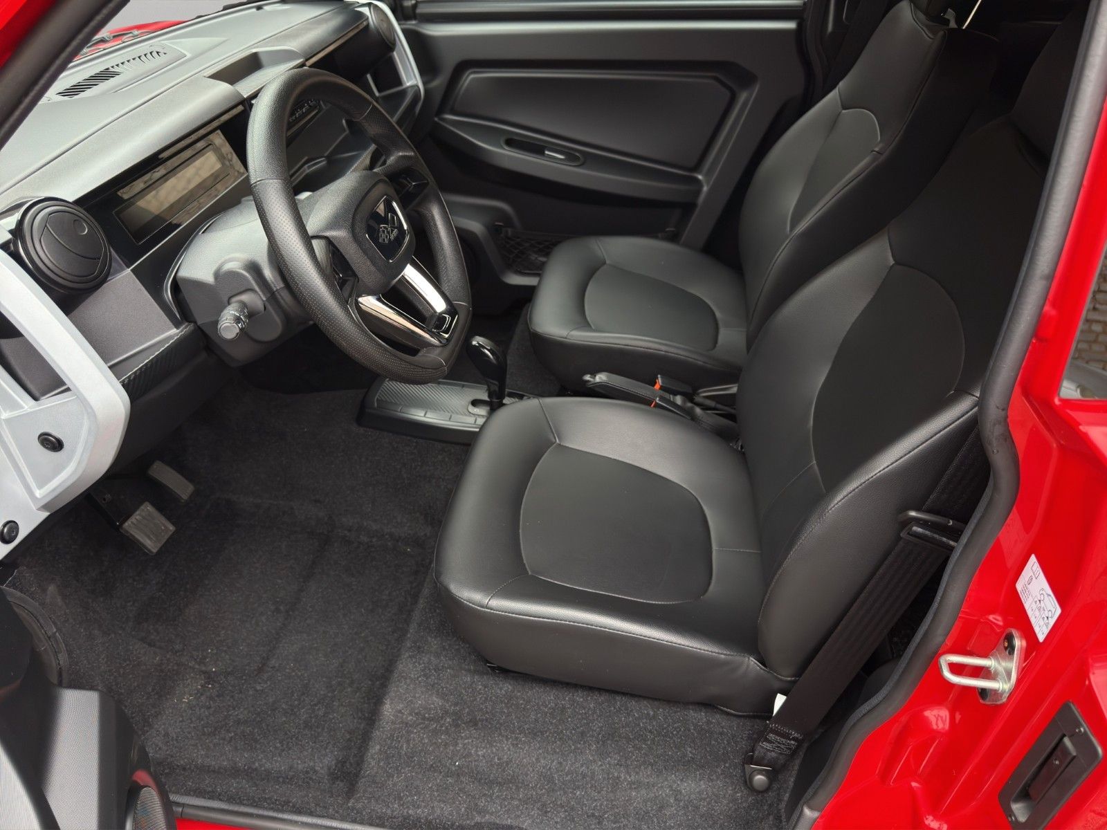 Fahrzeugabbildung Ligier MyLi D I.DEAL E5 *Bluetooth*